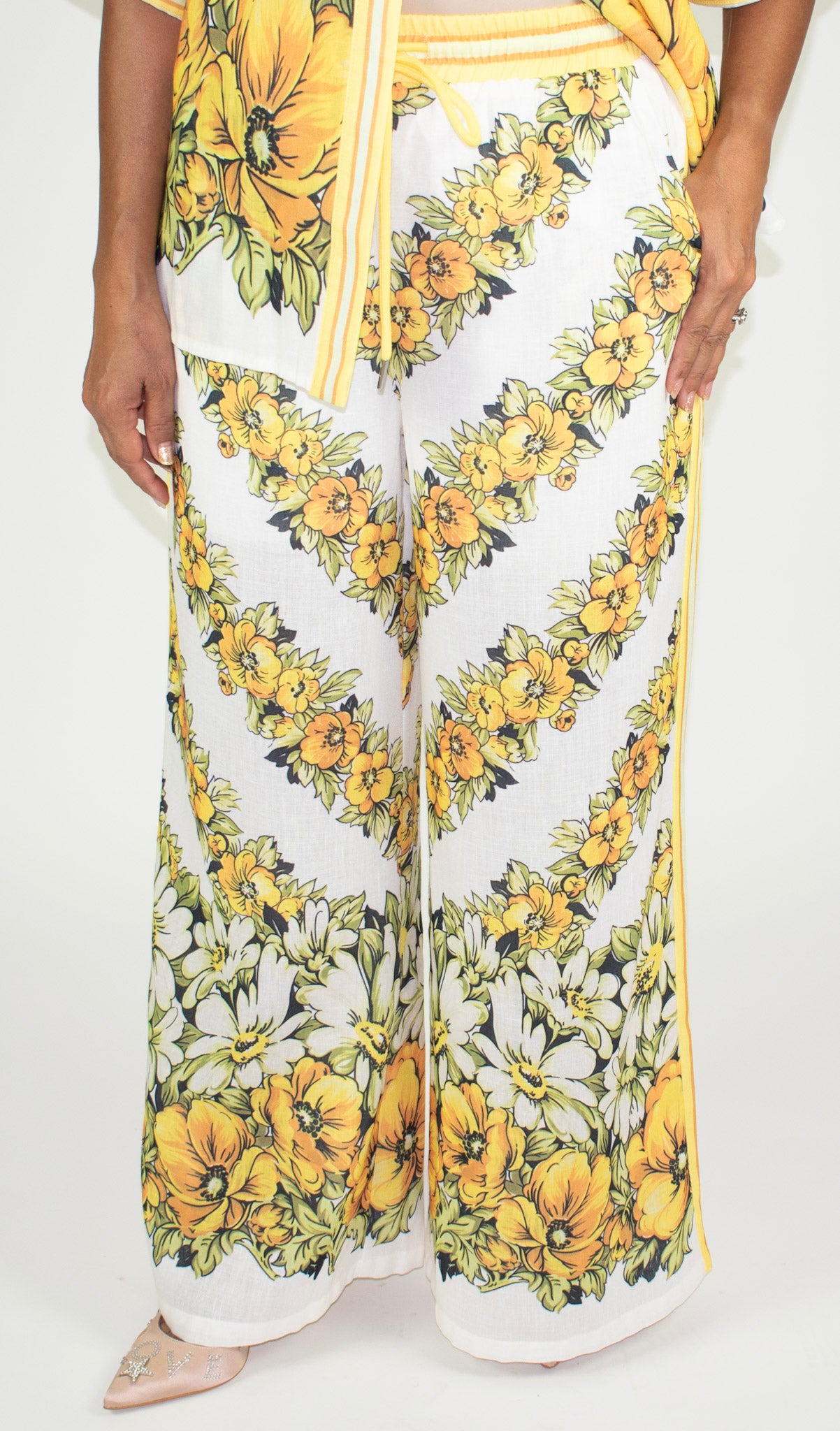 2 Piece White Floral Pant Set